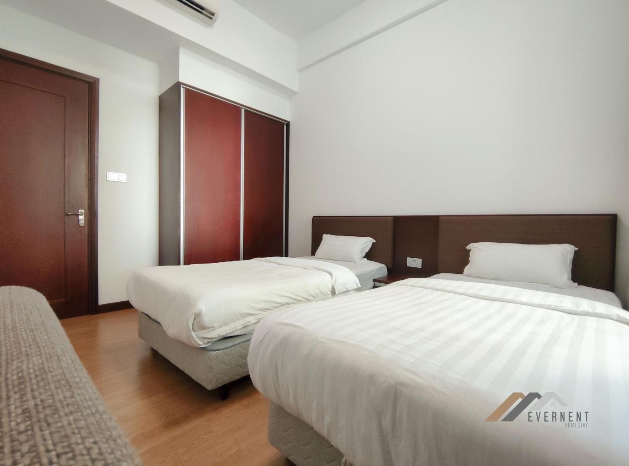 Bay Resort By Evernent Miri Luaran gambar
